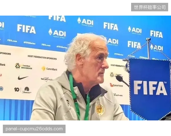 高明兰西亚等球员的成长路径，展示了库拉索利用欧洲足球体系培养本土人才的模式。